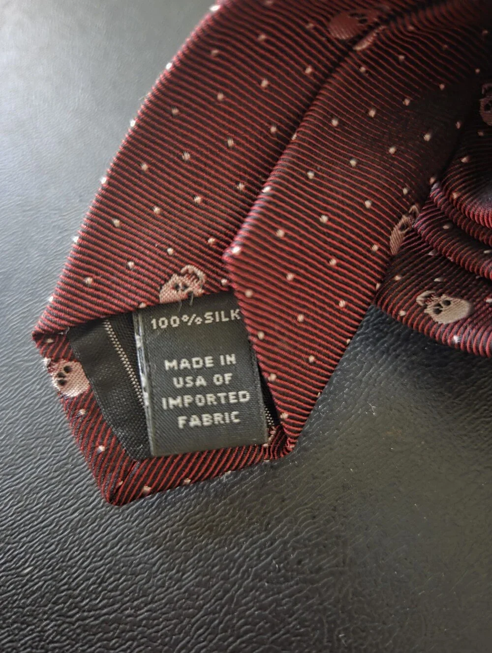 💀 Express Design Studio Premium Silk Skull Tie - Oxblood